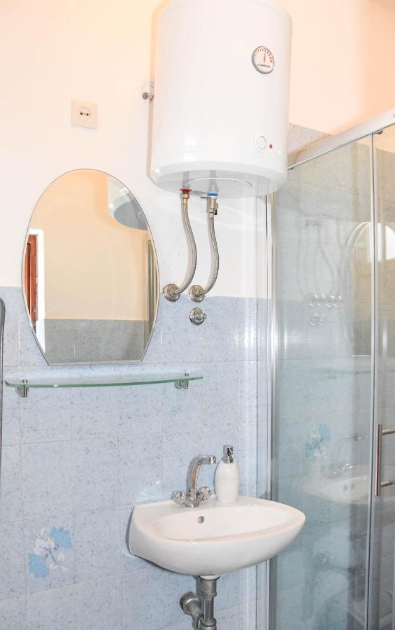 Apartment Tara Biograd Na Moru Exterior photo